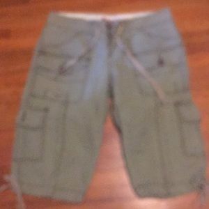 UnionBay Khaki green cargo Capri